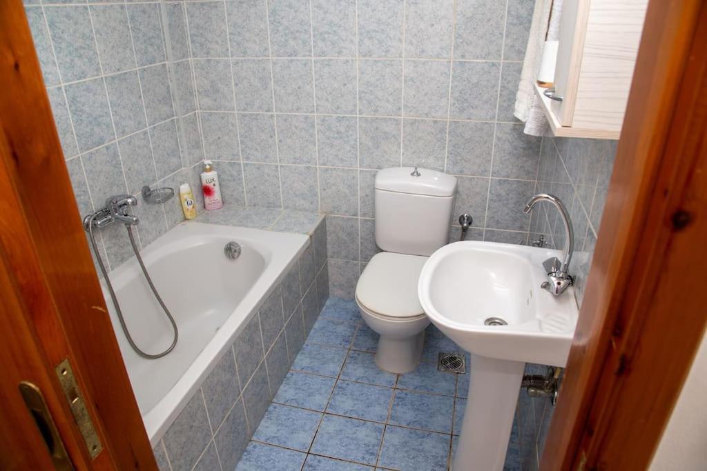 Apartamento Εξοχη Και Θαλασσα Makrýgialos Exterior foto