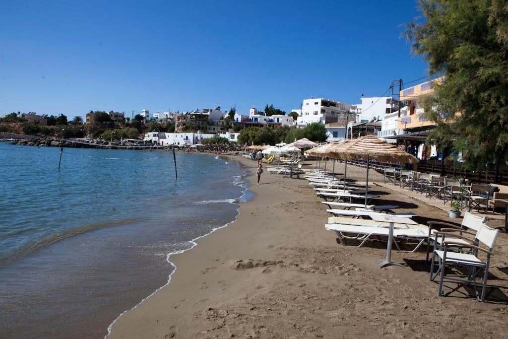 Apartamento Εξοχη Και Θαλασσα Makrýgialos Exterior foto