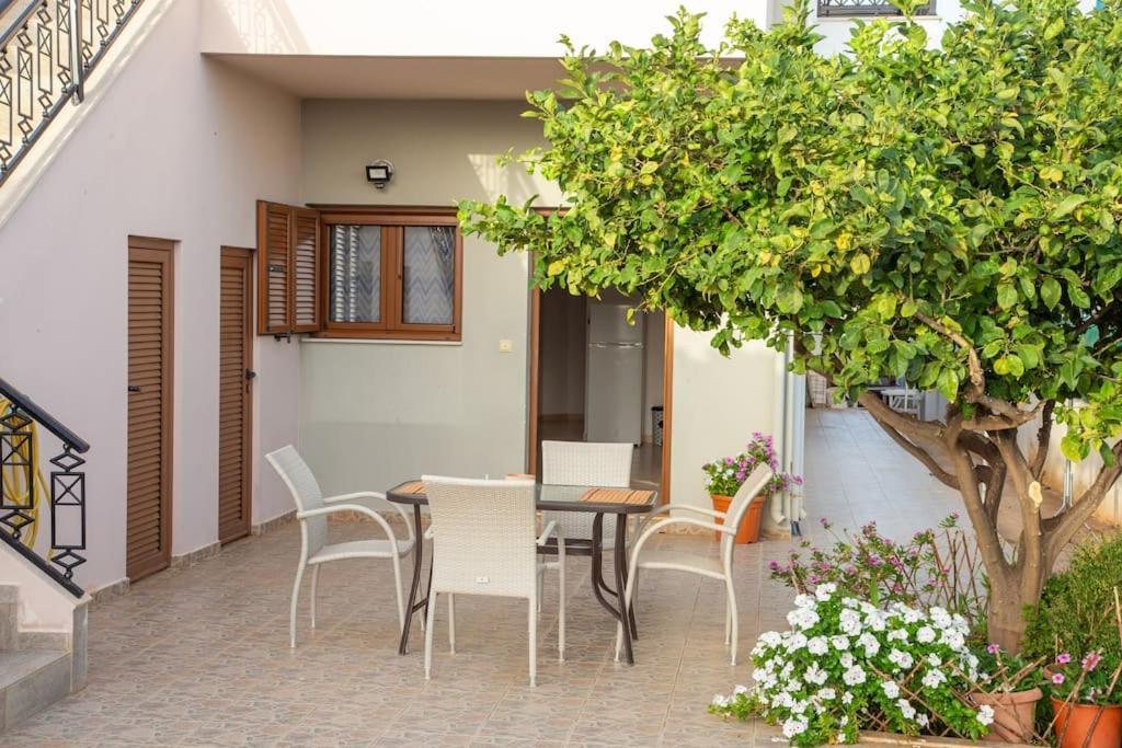 Apartamento Εξοχη Και Θαλασσα Makrýgialos Exterior foto